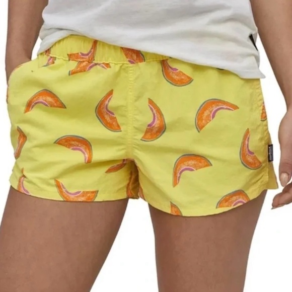 Patagonia Pants - Patagonia Women Barely Baggies Shorts 2.5 Melon Cantaloupe Yellow size small